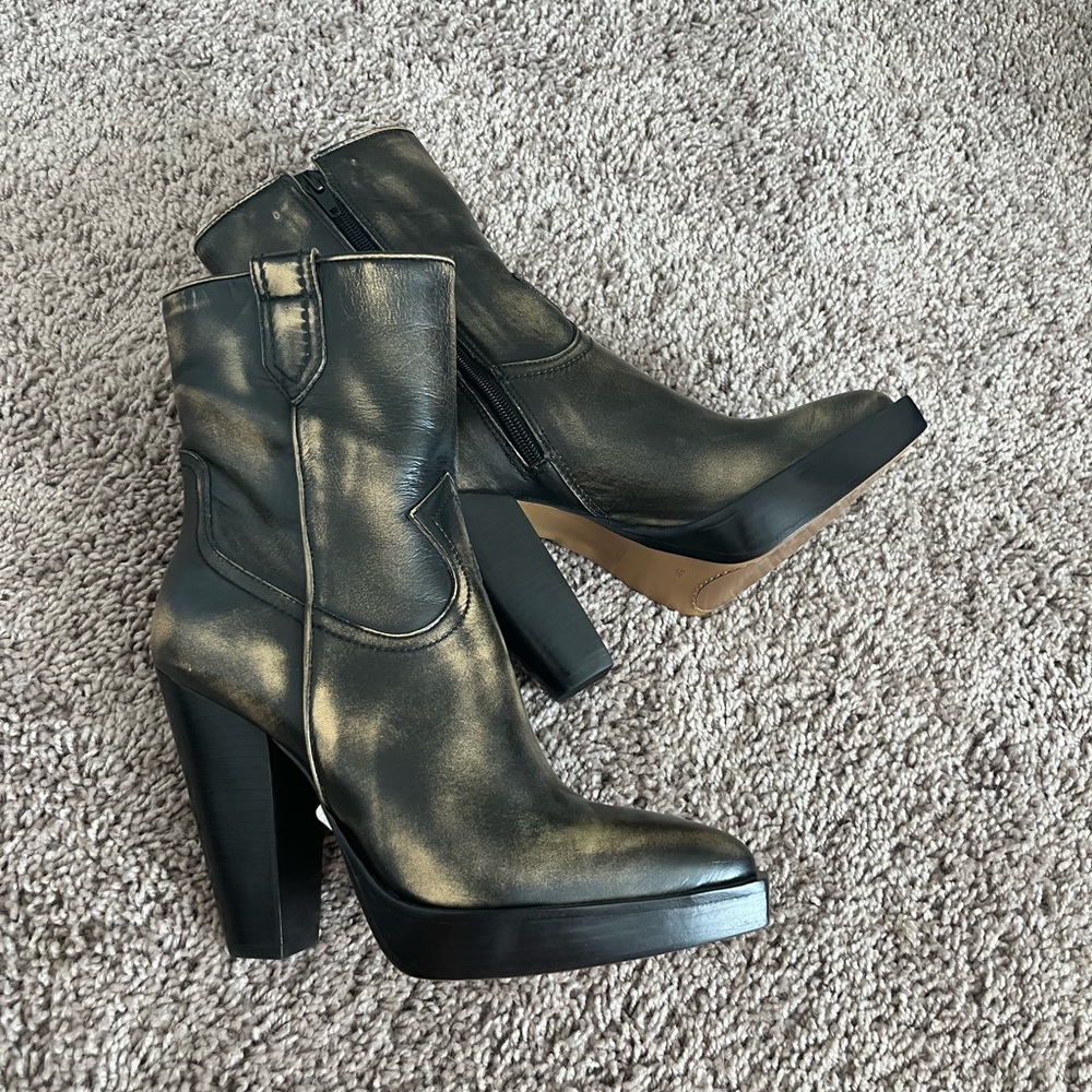 Vince Camuto Ninkisha Black Heeled Boots